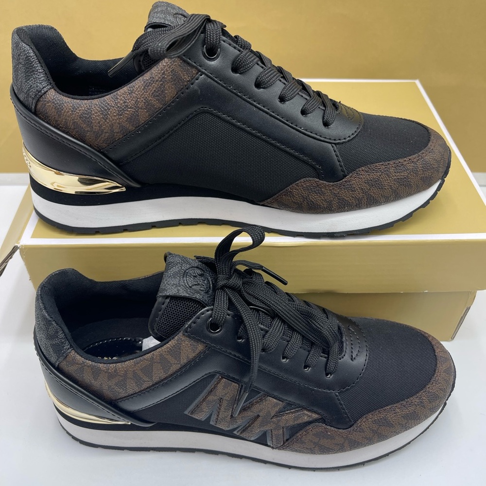 Michael Kors MADDY TRAINER MK SIG SM/MK PATCH
49F1MAFS1B Athletic Sneakers
Brown - Picture 2 of 16